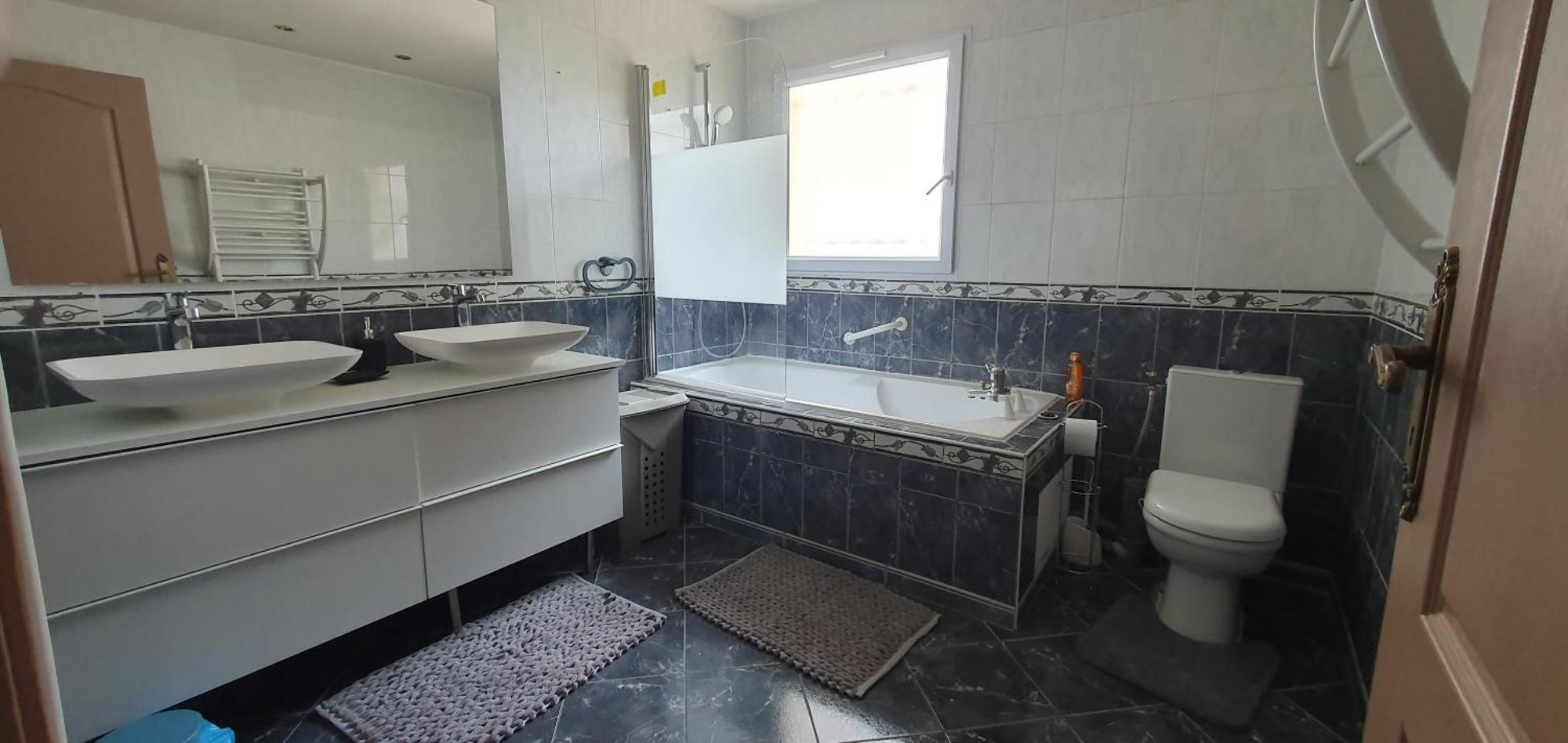 Coquelicot - Spacieuse Maison 172M2 - 4 Chambres - Parking Prive & Wifi Gratuit Brunoy Ngoại thất bức ảnh